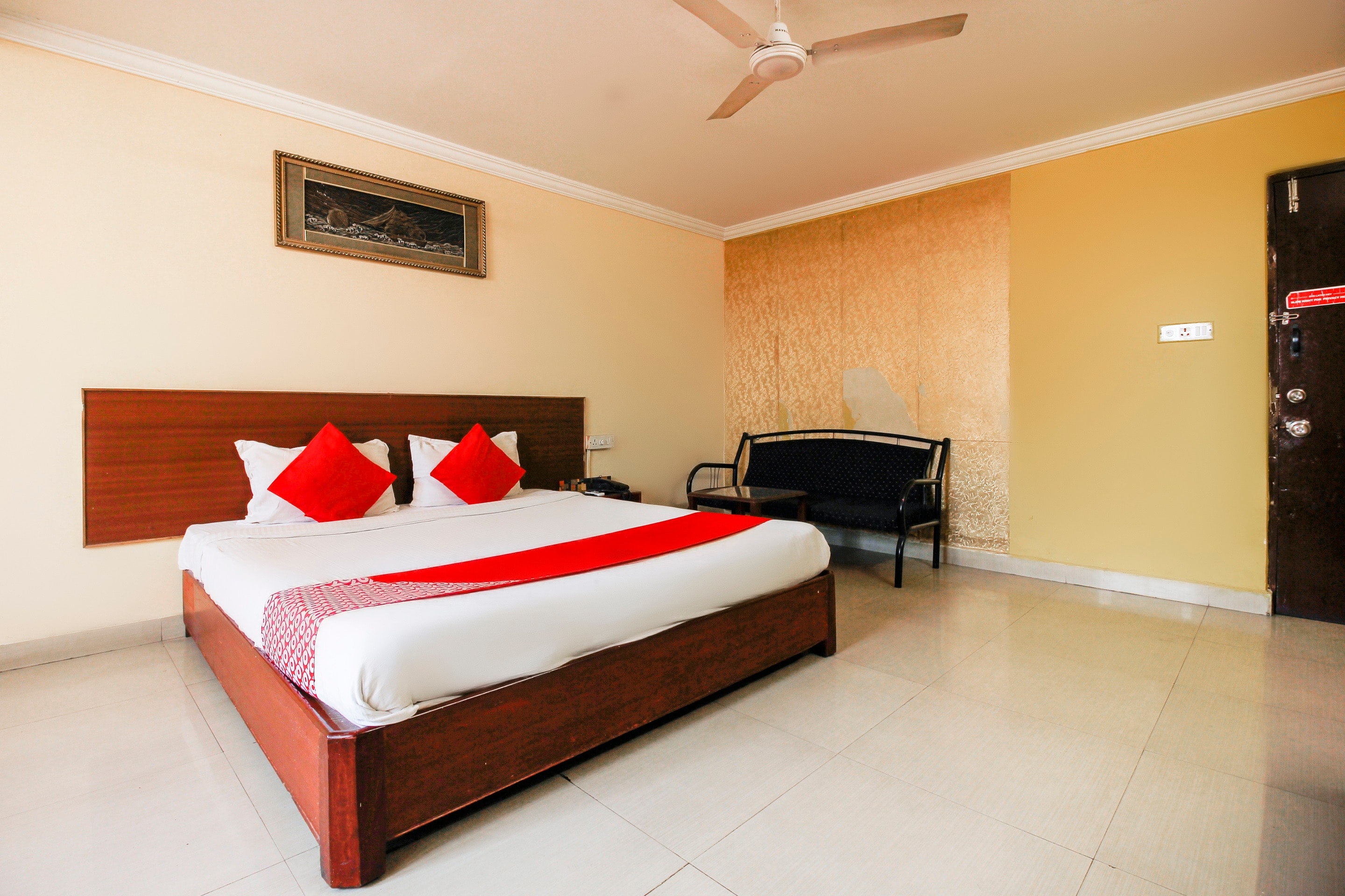 Super Hotel O Priya Residency - Tap to explore photos