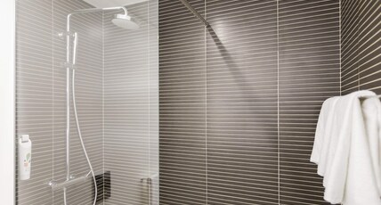 ibis Styles Lisboa Centro Marqu Room Type - Superior Room with one queen size bed and one single bed
