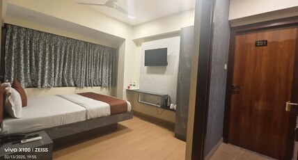 Hotel ABRAJ INN Luxurious Stay Room Type - Executive room