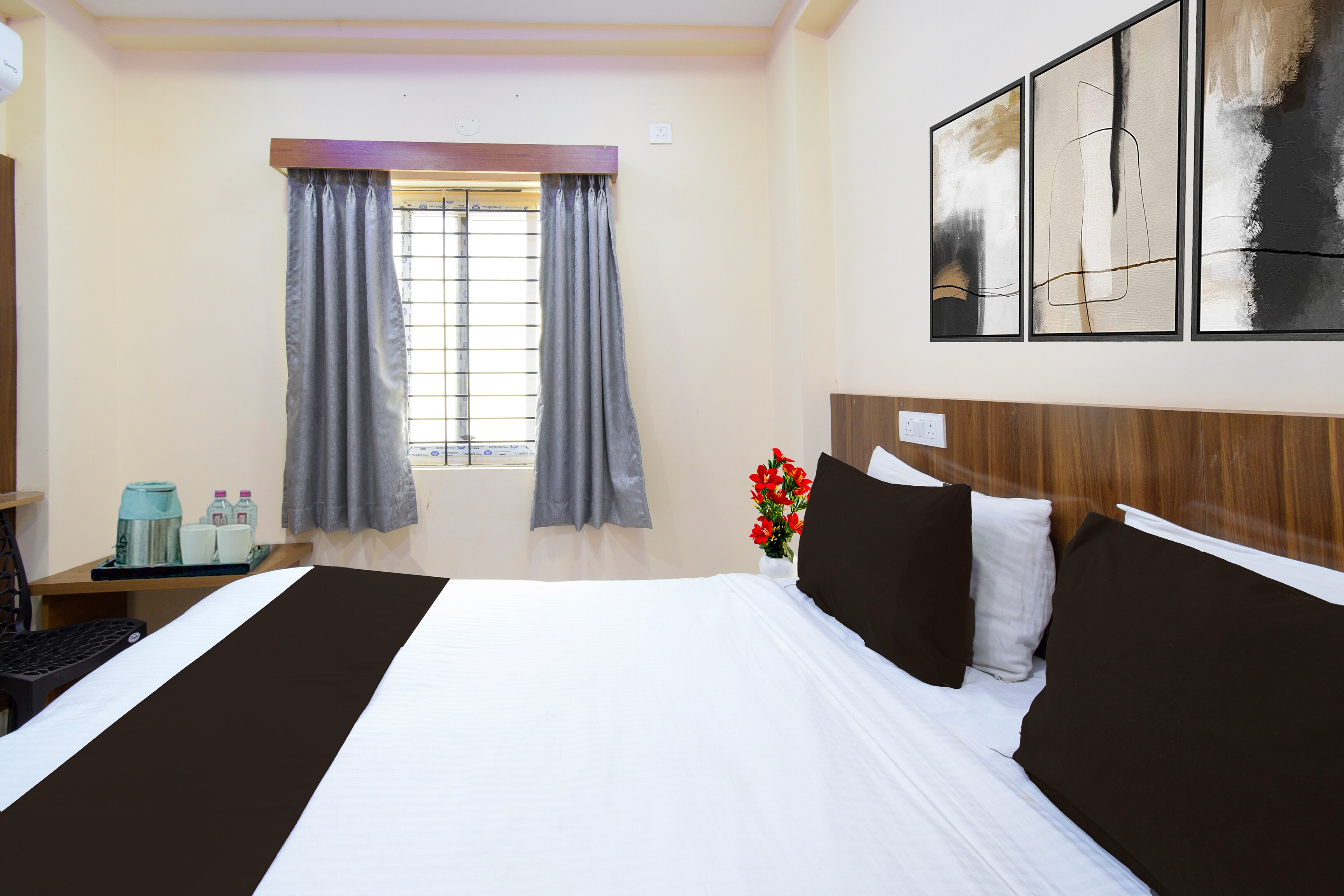 Hotel O Gachibowli Crossway Hyderabad Formerly Astra Deccan - Tap to explore photos