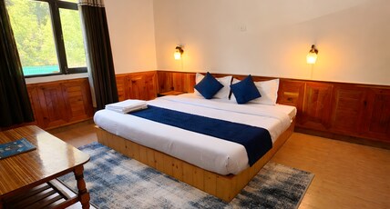 Dream Valley River View Kasol Room Type - Deluxe Room with Balcony Mountain View