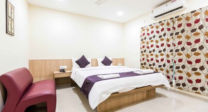 LYNQ-CICO - Hotel Room Type - Deluxe Double
