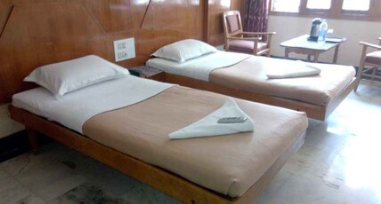 Akshay Residency Room Type - Twin Bedded non AC Room