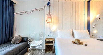 IBIS STYLES LA ROCHELLE THALASSO Room Type - Room with 1 large bed, 1 sofa bed and ocean view
