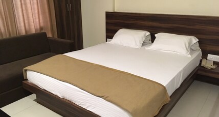 Sugandha Residency Room Type - Double Bedded Non AC Room