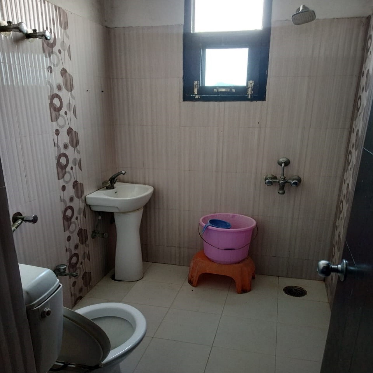 Go Trip Go - Tap to explore photos