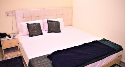 DS Residency Varanasi Room Type - Budget Room