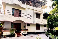 Nandanam Homestay | Walkable from Cliff