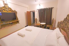 Photos of Silver Leaf By Hindusthan Ventures