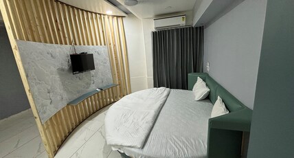 Hotel Navjivan,Patan Room Type - Luxury Queen or King Bed Room