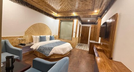 RUDRA PALACE Room Type - Deluxe Room