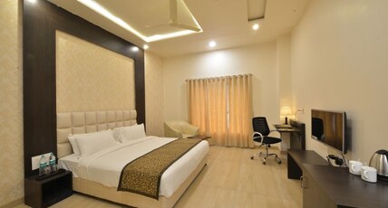 The Fern Residency Parbhani Room Type - Winter Green Room