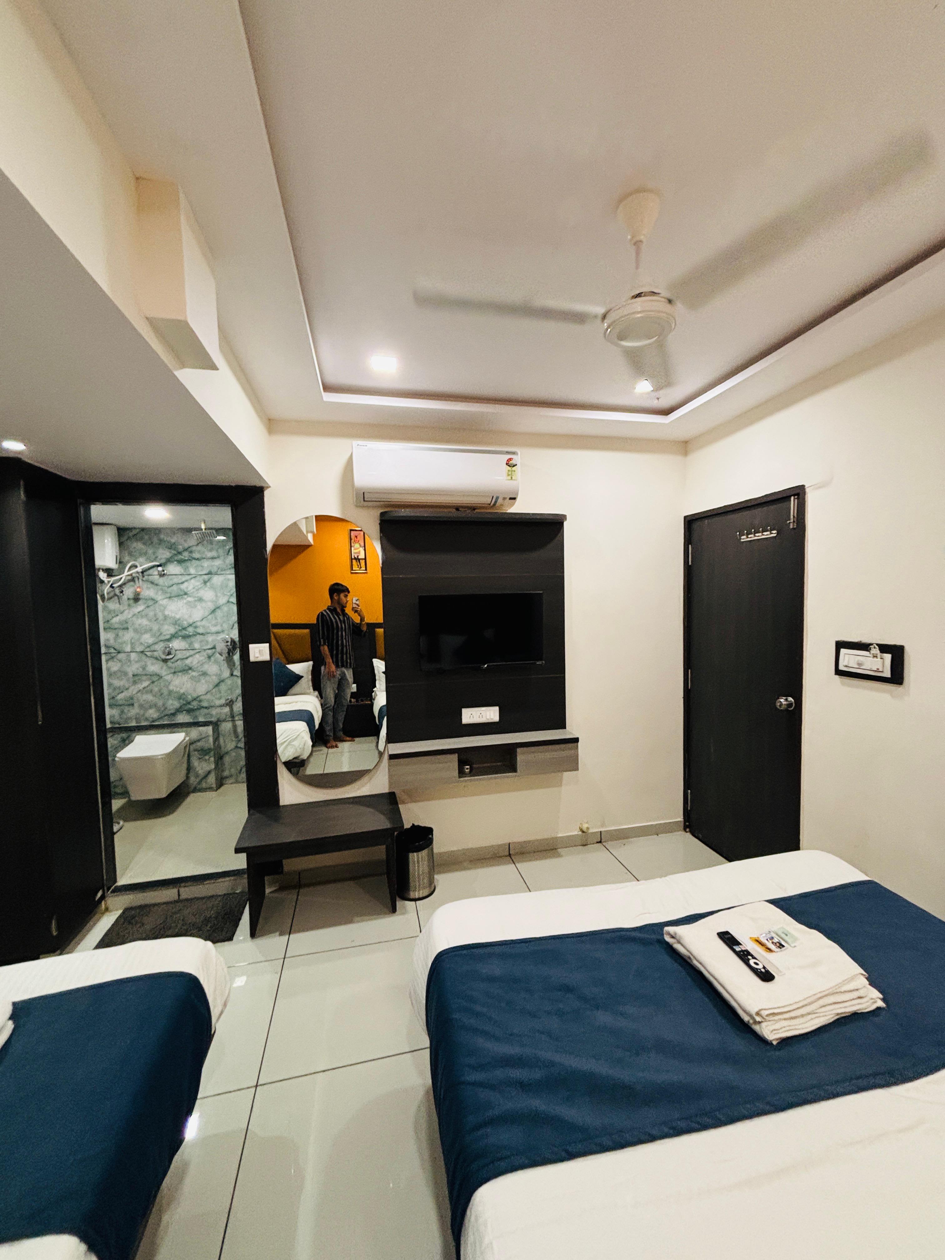 HOTEL SUNVIEW - Tap to explore photos