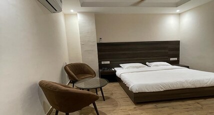 Hotel Dixon Room Type - Deluxe Room