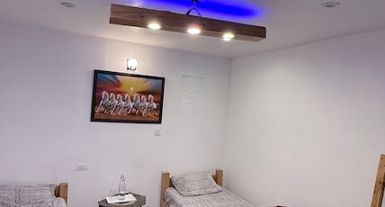 Karma Yatri Mudhouse Kasol Room Type - Twin Bed Room