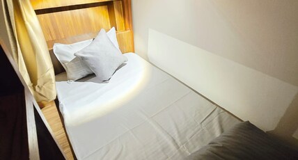 Sleepy Fox- Backpacker Hostel in Greater Kailash Room Type - 4 Beds - Luxury Mixed Dorm