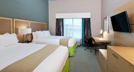 Holiday Inn Express & Suites WARNER ROBINS NORTH WEST Room Type - 2 Queen Standard Comm Access Roll Shwr