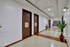 Rooms of Collection O 82926 Hotel Royal Plaza