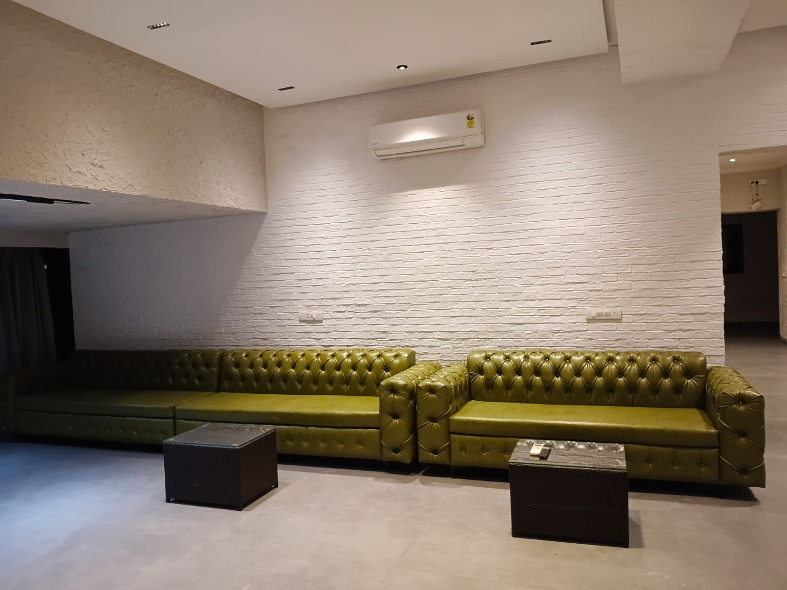 Daksh Villa 5 BHK - Tap to explore photos