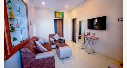 SES LINGA COTTAGE Room Type - Deluxe Family Room