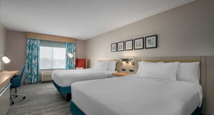 Hilton Garden Inn Great Falls Room Type - 2 QUEEN BEDS WITH TUB