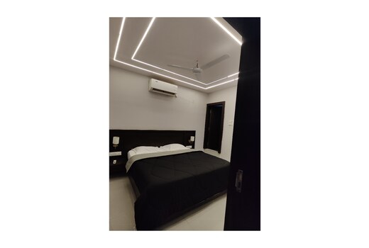 Hotel Shyam Palace