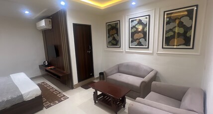 Hotel Golden Leaf. Room Type - DELUXE AC ROOMS