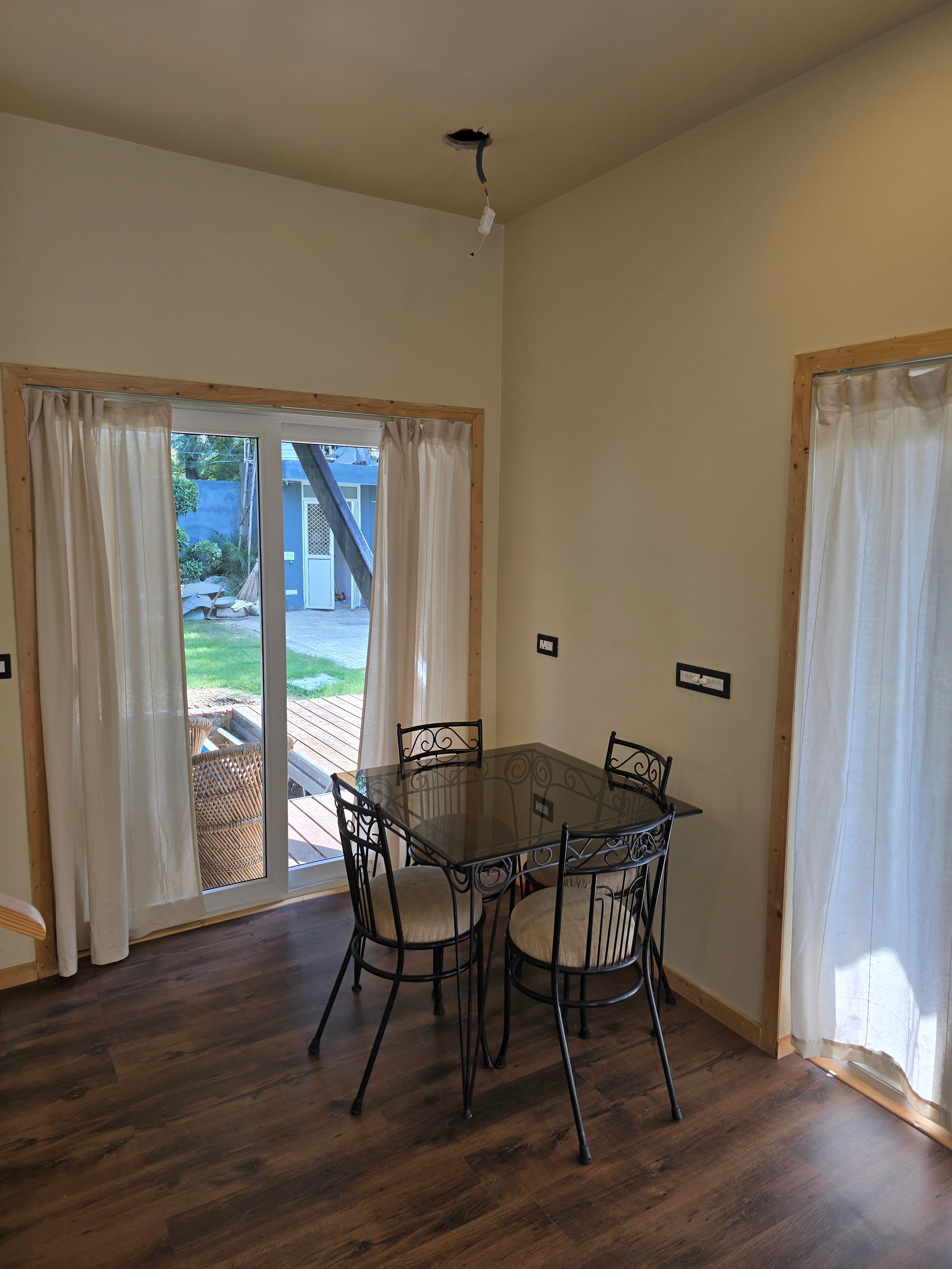 Sky Bloom DLF 2BHK Luxury Villa Chattarpur - Tap to explore photos