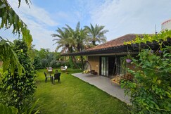 StayGuru Luxury Villa