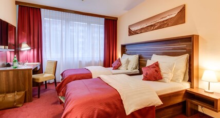 BEST WESTERN Hotel Vista Room Type - 2 Single Beds, Non-Smoking, Business Room, Superior Mattress, Armchair, Safe, Mini Bar, Full Breakfa