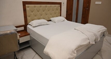 Hotel Aastha & Banquets Room Type - Budget Double or Twin Room