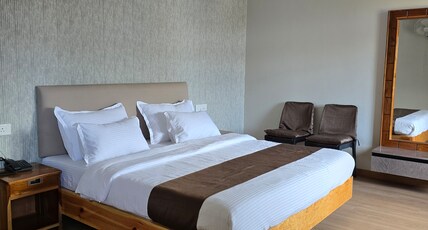 MEWAE Room Type - Executive Double Room with Seating Balcony MEWAE Room Type - Executive Double Room with Seating Balcony