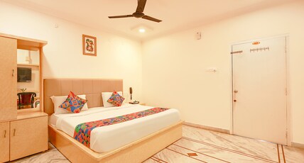 FabHotel SSR Room Type - Deluxe Room