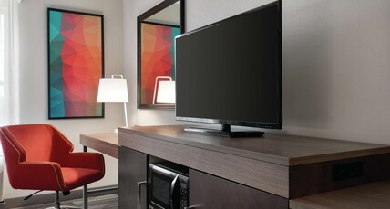 Hampton Inn Champaign Southwest IL Room Type - 2 QUEEN W  FRIDGE MICROWAV