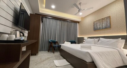 HOTEL N SQUARE Room Type - DELUXE