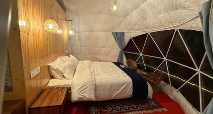 Laalsa Retreat Room Type - Premium Luxury Double bedroom