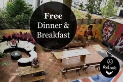 Saint James Backpackers Hostel