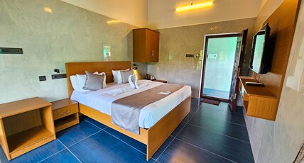 LE DARBAR Room Type - Deluxe Room With Balcony