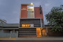 Itsy Hotels Everest Leela Residency