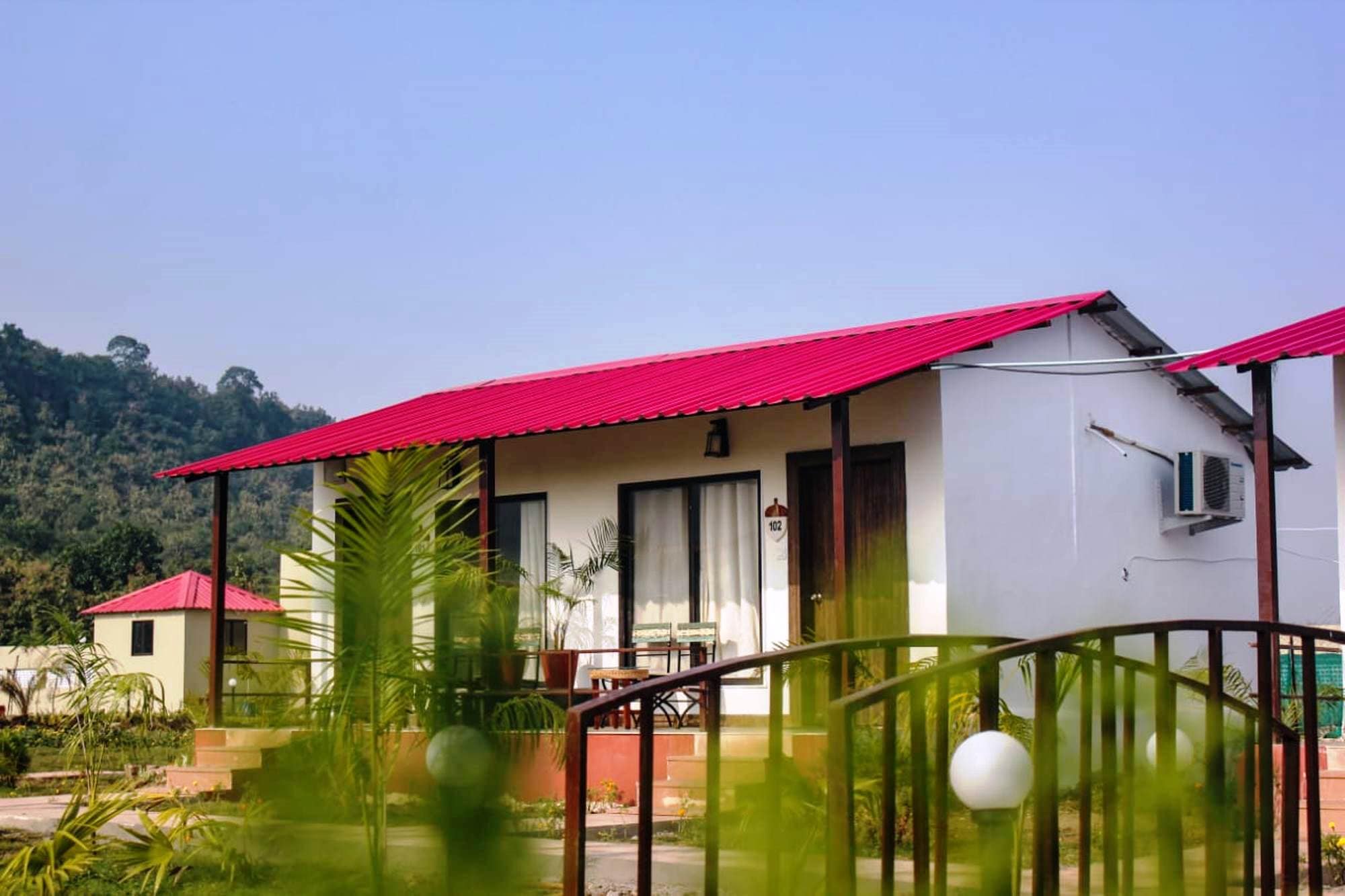 AAMI VALLEY RESORT - Tap to explore photos