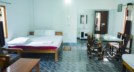 Falcon Jungle Resort Room Type - Premium Room Triple Room