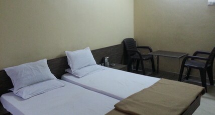 HOTEL VIKAS PALACE Room Type - Deluxe Room - Non AC