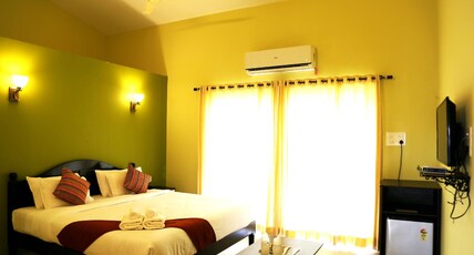 YoYo Vagator Goa Retreat Room Type - Deluxe Double Room With Balcony