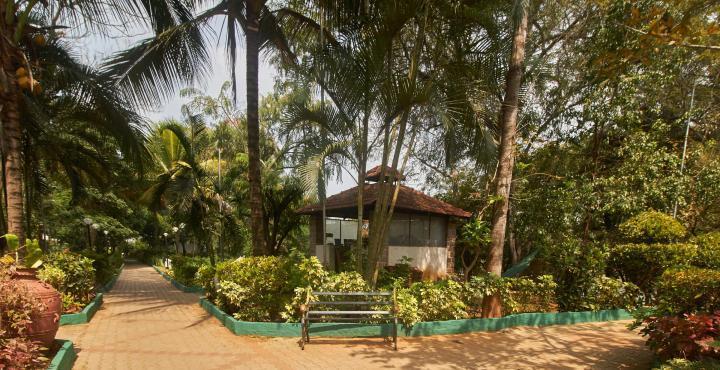 Amblee Holiday Resort - Tap to explore photos