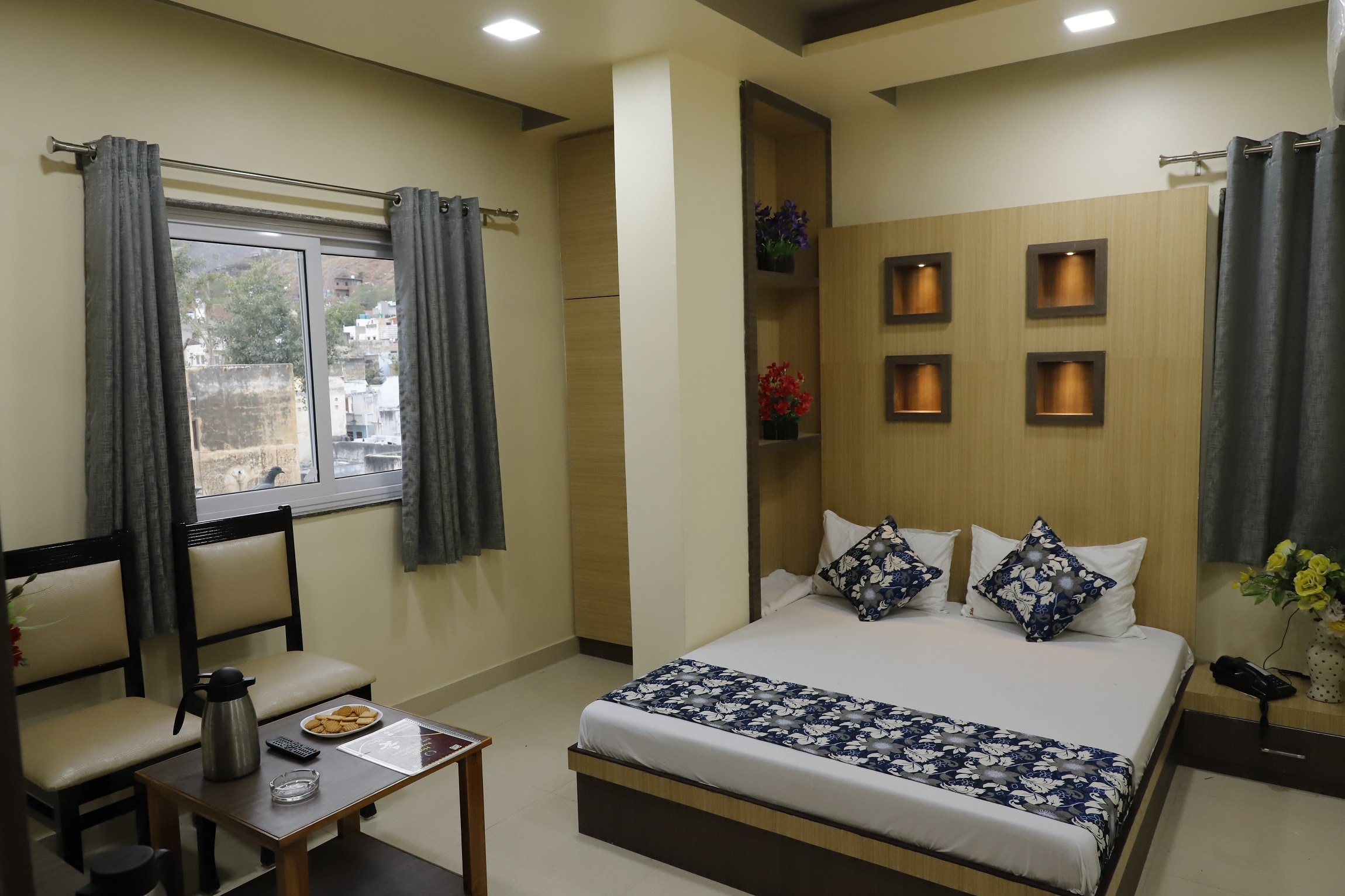 Hotel Royal Suites (100 Meters From Dargah) - Tap to explore photos