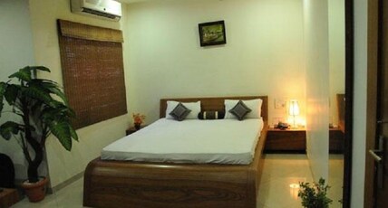 Hotel Dream Palace Room Type - Executive Double Bed AC Room