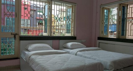 Bonussa Homestay Room Type - 201 - AC Room with Private Bathroom