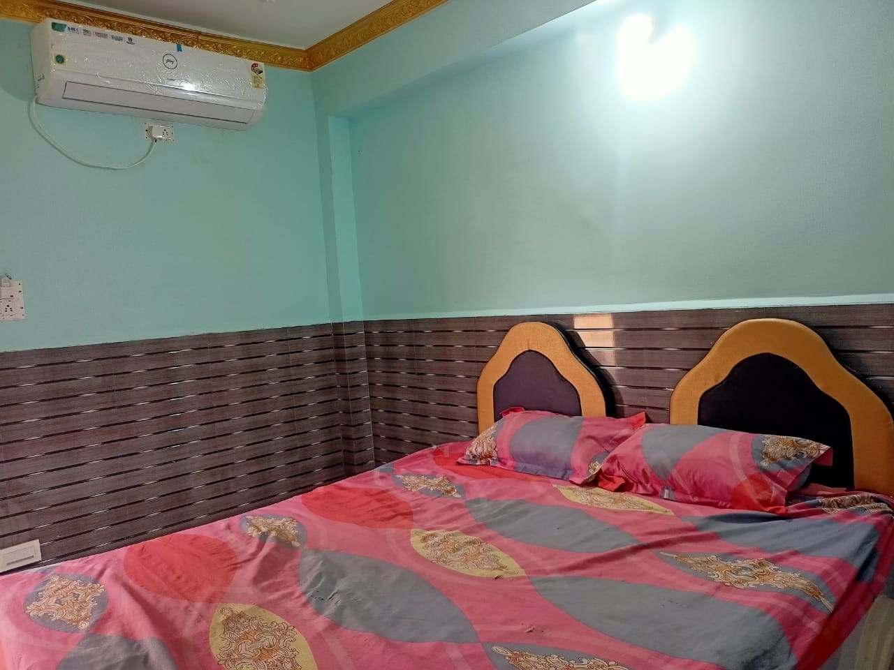 Hotel Hindustan Dhaba and Restaurent - Tap to explore photos