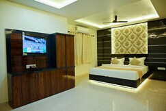Address of HOTEL GOLDEN BLISS