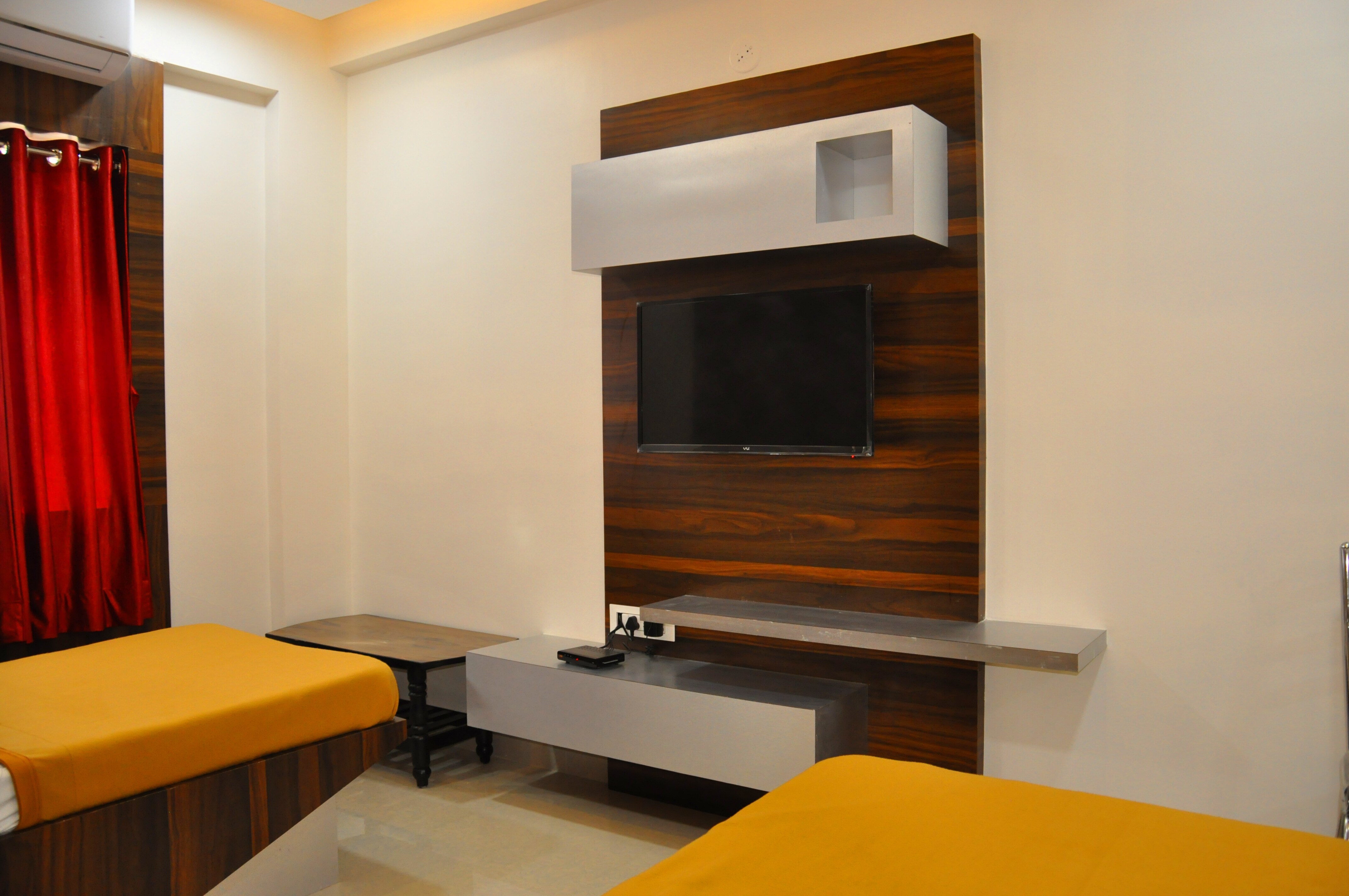 Hotel Regal Residency - Tap to explore photos